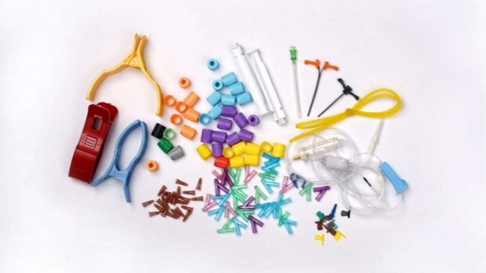 What are the engineering plastics commonly used in the medical field