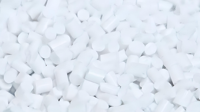 Which is more environmentally friendly, ABS plastic or PP plastic?